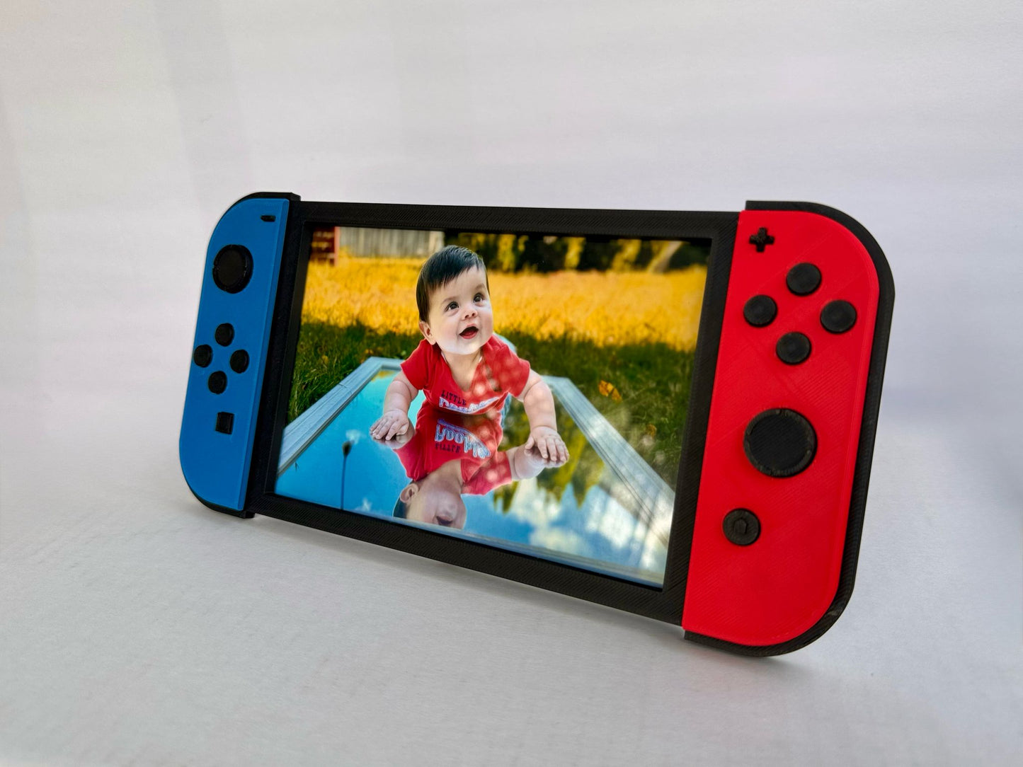 Nintendo Switch Photo Frame | Game Console Frame | 6x4 Frame with Magnetic Joycons | Gaming Gift | Geeky Desk Decor