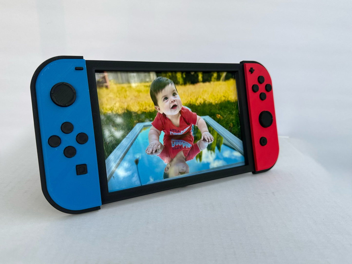 Nintendo Switch Photo Frame | Game Console Frame | 6x4 Frame with Magnetic Joycons | Gaming Gift | Geeky Desk Decor