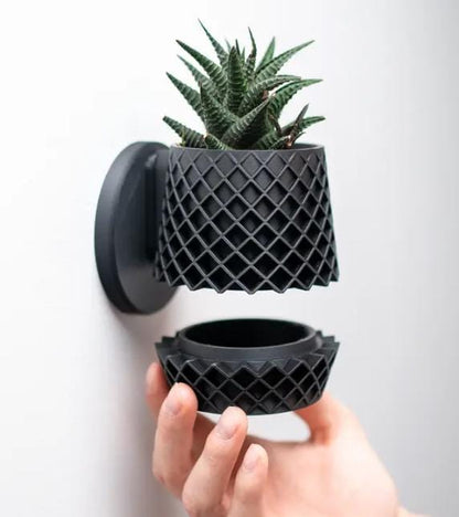 Lattice Planter | Wall Planter with Twist-Off Drip Tray